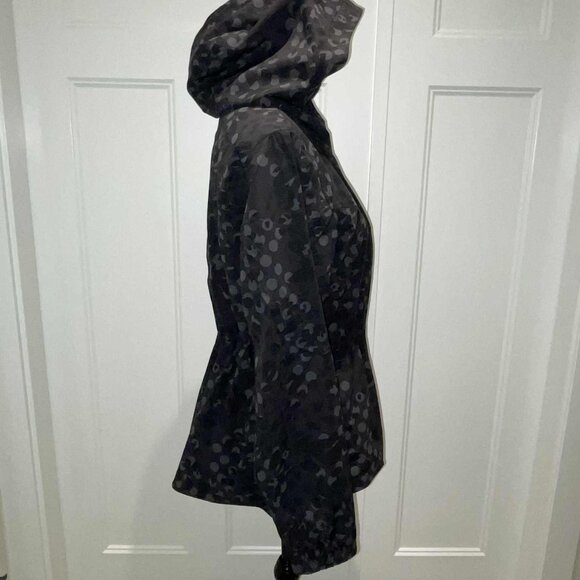 Lululemon Packable Water-Repellent Jacket Primal Dot Max Black Multi – NWOT - 10 - Picture 10 of 12